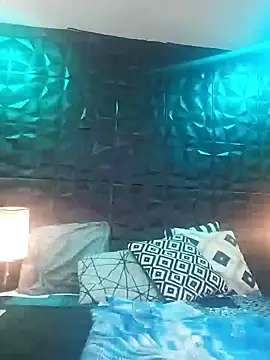 Snapshot of Wife_sexxx chatting on 01.15.25 Wife sexxx online show from 01.15.25