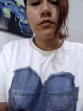 Snapshot of ZUCAAT chatting on 02.18.26 ZUCAAT online show from 02.18.26