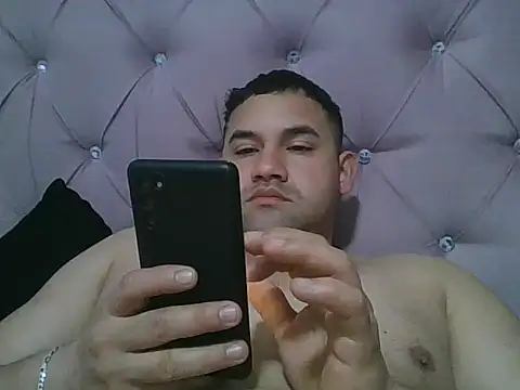 Snapshot of Maximil56 chatting on 07.25.26 Maximil56 online show from 07.25.26