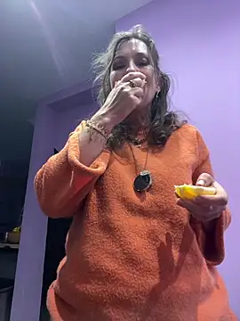 Lwhite1 online show from 02.17.26