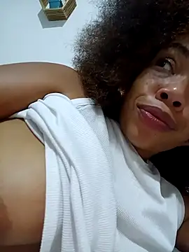 Snapshot of isabellehaynes chatting on 02.28.25 isabellehaynes online show from 02.28.25