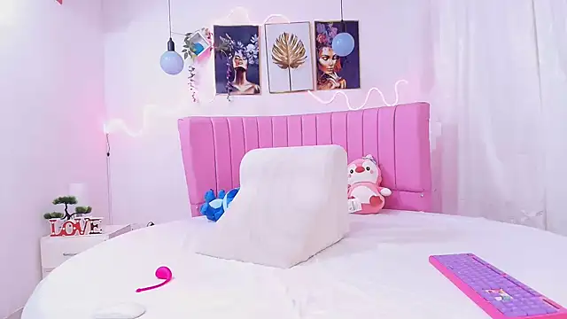 Azul horney online show from 10.17.25