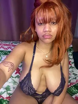 Snapshot of Charlotee_ chatting on 12.26.24 Charlotee  online show from 12.26.24