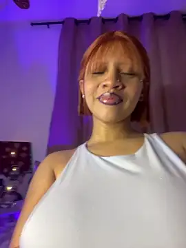 Snapshot of Charlotee_ chatting on 01.11.25 Charlotee  online show from 01.11.25