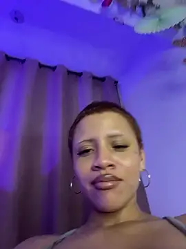 Snapshot of Charlotee_ chatting on 02.22.25 Charlotee  online show from 02.22.25