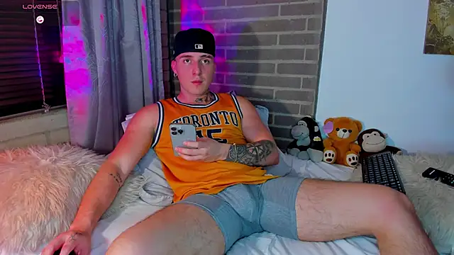 liam oficial02 online show from 01.11.26