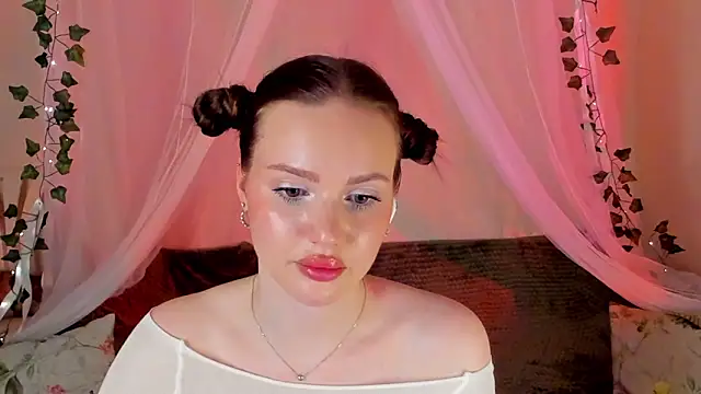 MishkaMe online show from 12.25.24