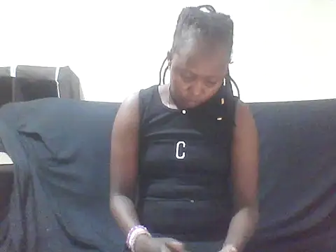 Snapshot of Cute_tamara chatting on 10.15.25 Cute tamara online show from 10.15.25