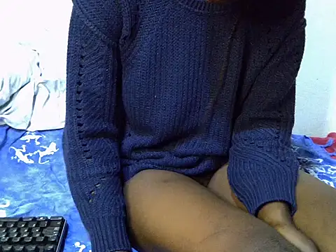 Snapshot of heather_savage chatting on 11.06.25 heather savage online show from 11.06.25