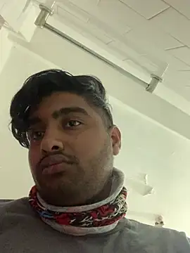 Snapshot of SweetFatBoy chatting on 03.21.25 SweetFatBoy online show from 03.21.25