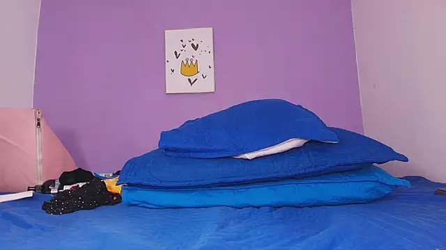 vale ross  online show from 02.21.25