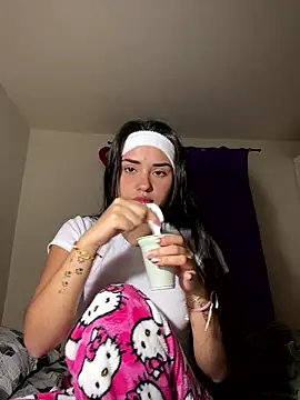 Kimmymadison- online show from 01.13.26