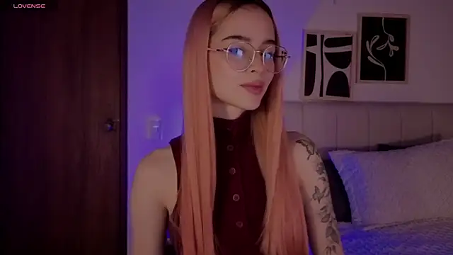 Roxxy mora online show from 02.06.26