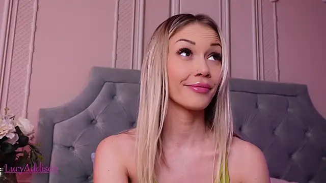 LucyAddison online show from 11.09.25