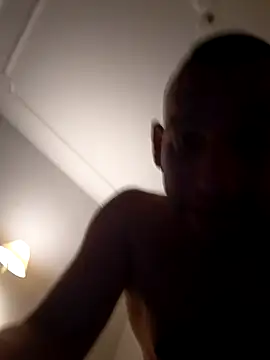 Snapshot of Bartzrl chatting on 10.10.25 Bartzrl online show from 10.10.25