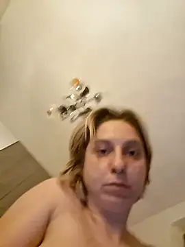 Snapshot of Anitabambola chatting on 04.11.26 Anitabambola online show from 04.11.26