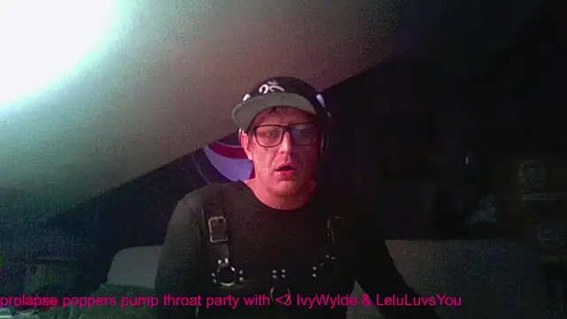 Snapshot of Bigthroaterboy chatting on 12.08.24 Bigthroaterboy online show from 12.08.24