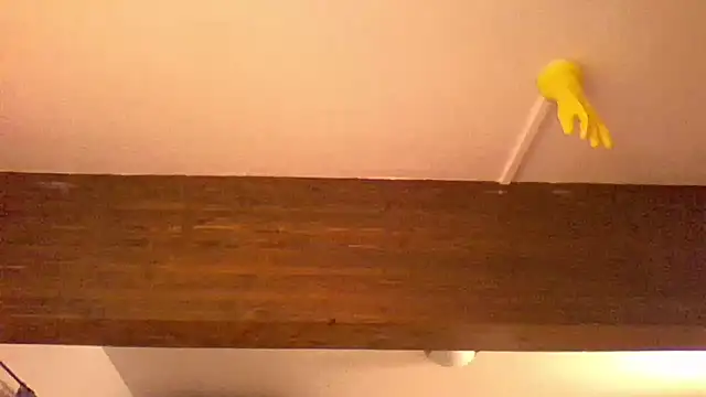 Snapshot of Bigthroaterboy chatting on 12.24.24 Bigthroaterboy online show from 12.24.24