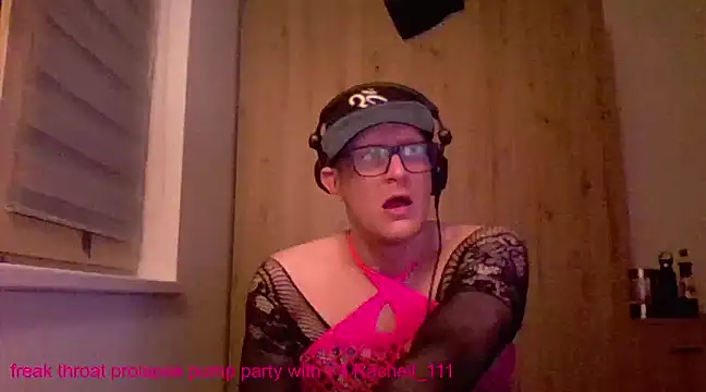 Snapshot of Bigthroaterboy chatting on 02.14.25 Bigthroaterboy online show from 02.14.25