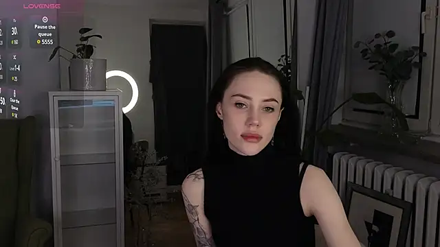 Snapshot of Sara_Tranquil chatting on 03.06.25 Sara Tranquil online show from 03.06.25