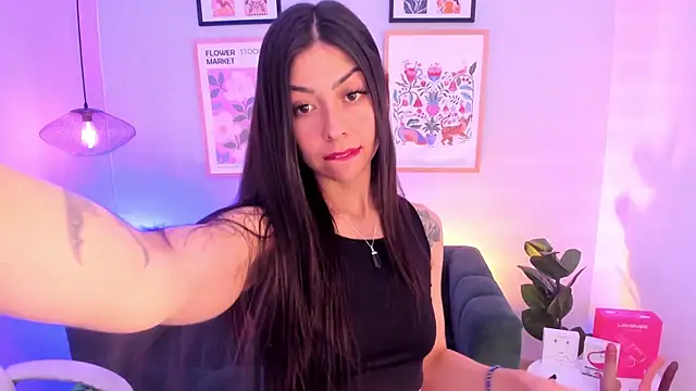 Melissa Koster online show from 04.08.26