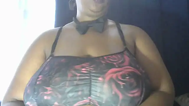 NippleMilkXx online show from 03.17.26