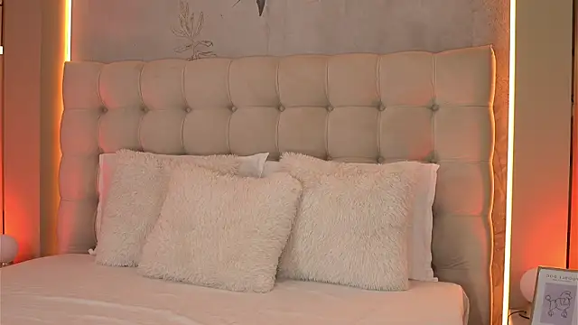 CarolinePrescott online show from 07.28.26