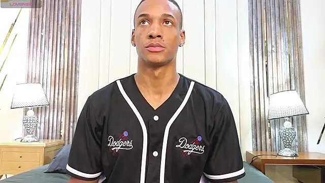 Snapshot of Malkongarcia chatting on 02.14.26 Malkongarcia online show from 02.14.26