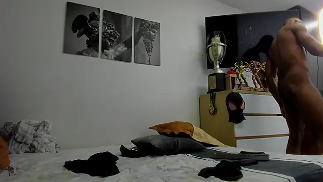 Snapshot of Malkongarcia chatting on 03.14.26 Malkongarcia online show from 03.14.26