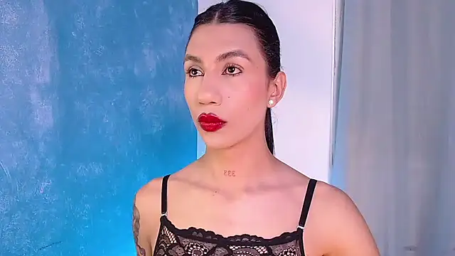 sofiaa grey  online show from 01.25.25