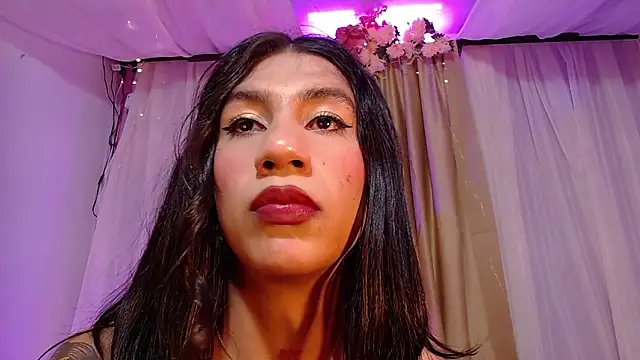 sofiaa grey  online show from 03.15.25