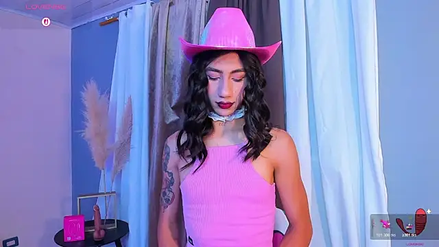 sofiaa grey  online show from 10.17.25