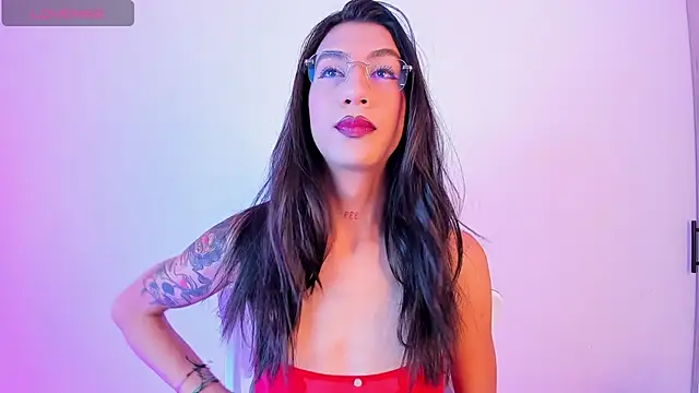 sofiaa grey  online show from 11.30.25