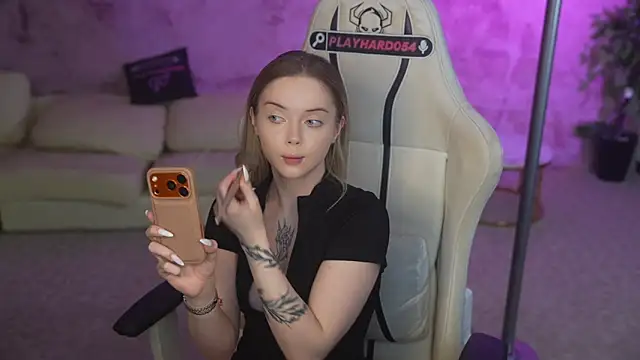 Snapshot of Cassy-Celestial_ chatting on 05.21.26 Cassy-Celestial online show from 05.21.26