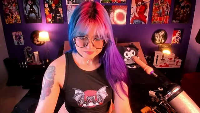 Snapshot of anne_cross chatting on 02.18.25 anne cross online show from 02.18.25