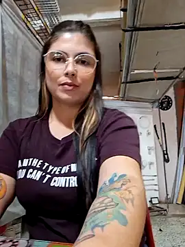 Snapshot of Juliietha_servas chatting on 01.16.25 Juliietha servas online show from 01.16.25