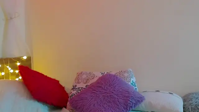 Snapshot of Juliietha_servas chatting on 03.04.25 Juliietha servas online show from 03.04.25