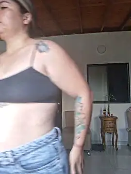 Juliietha servas online show from 04.14.26