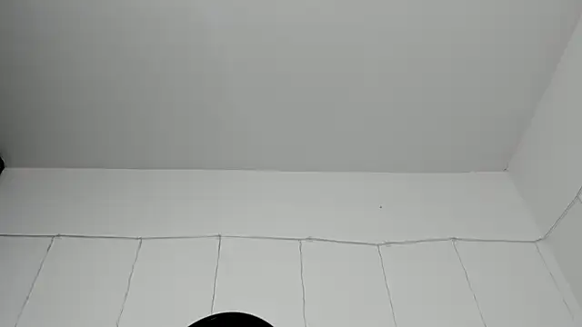 Snapshot of cami-01 chatting on 02.21.26 cami-01 online show from 02.21.26