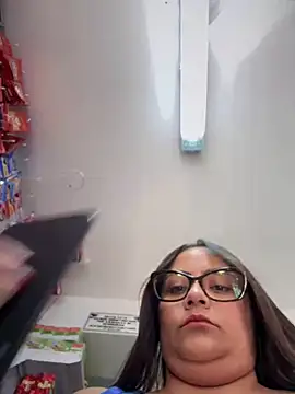 Snapshot of Sol_biglips chatting on 12.11.24 Sol biglips online show from 12.11.24