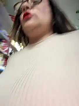 Snapshot of Sol_biglips chatting on 01.09.25 Sol biglips online show from 01.09.25