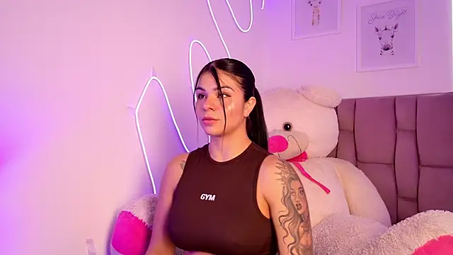 SophiaKarson online show from 11.13.25