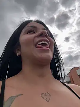 Snapshot of SophiaKarson chatting on 02.27.26 SophiaKarson online show from 02.27.26