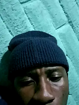 Snapshot of HandsomeBuoyy21 chatting on 04.12.26 HandsomeBuoyy21 online show from 04.12.26