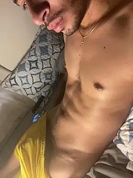 Snapshot of tom_thick chatting on 12.30.24 tom thick online show from 12.30.24