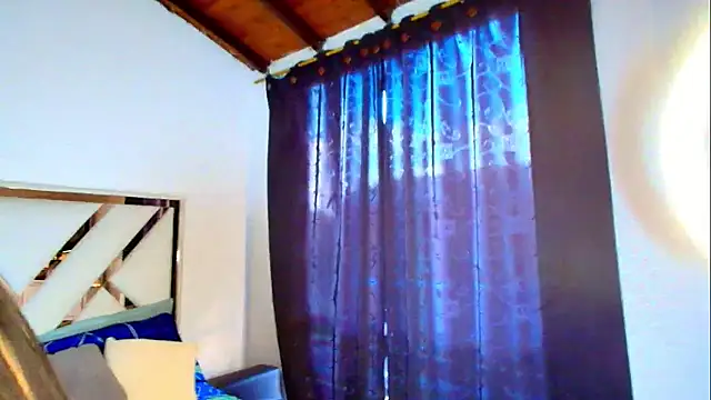 AlixLong online show from 11.08.25