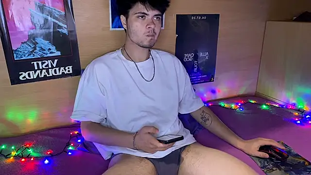 mystrauud online show from 10.13.25