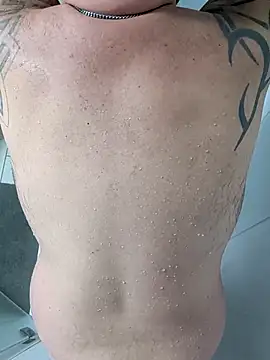 Snapshot of beardedbeasty86 chatting on 11.09.25 beardedbeasty86 online show from 11.09.25