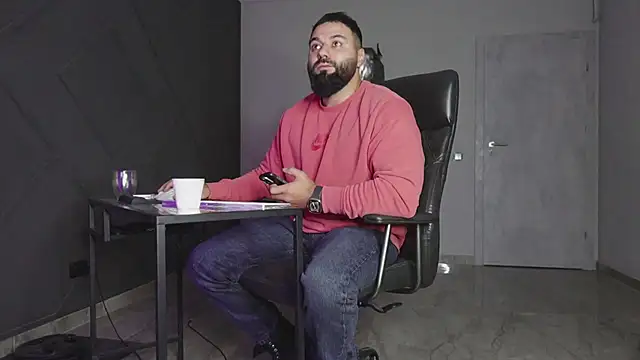 mattmasterss online show from 10.30.25