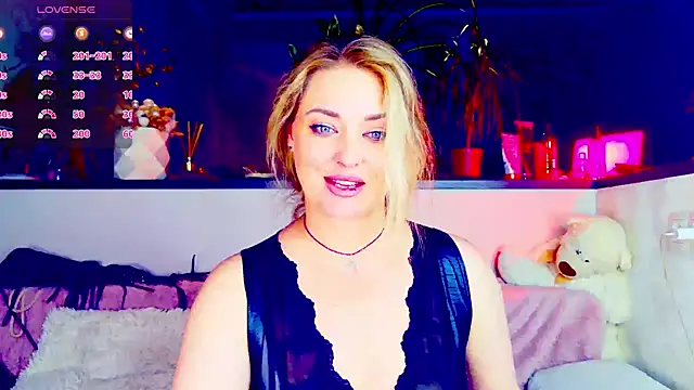  JuliaSpace  online show from 06.27.26